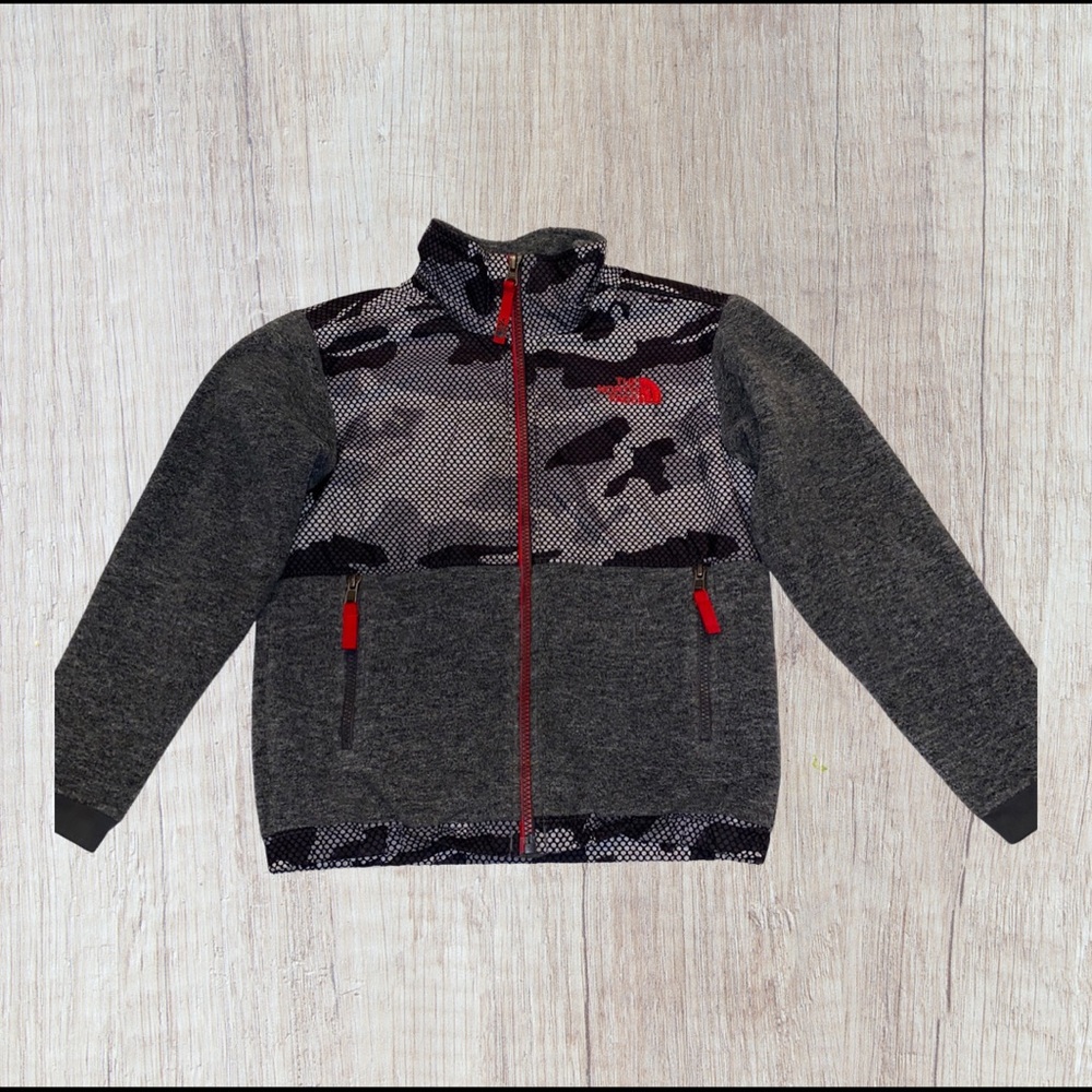 Boys North Face jacket size 7/8